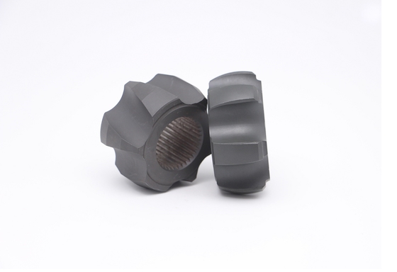 Las piezas que muelen de pulido del titanio embrujan el material de aluminio de acero inoxidable de las nueces