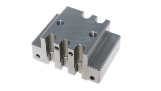 El CNC de encargo trabajó a máquina el acero inoxidable de la aleación de aluminio de la parte con el servicio de Micromachining